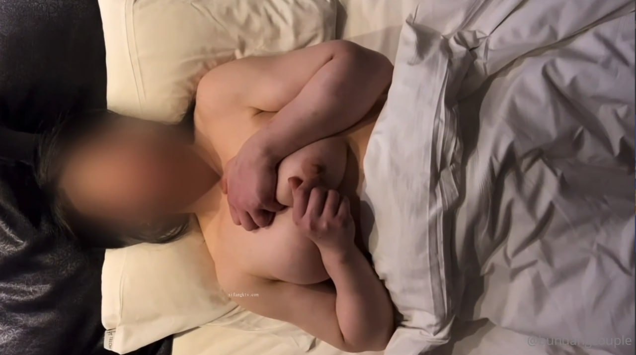 一整天都想要女婿老二的岳母的誘惑